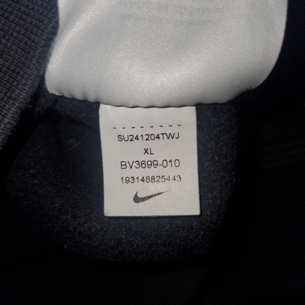 Nike Zip-Up Hoodie, Black, Boys XL - Picture 4 of 6